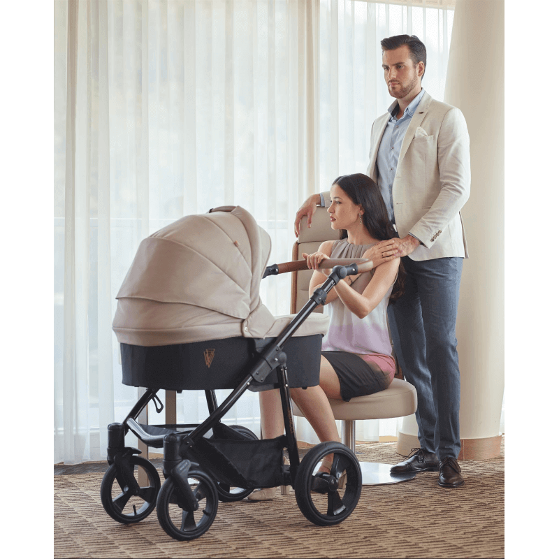 venicci pram cream