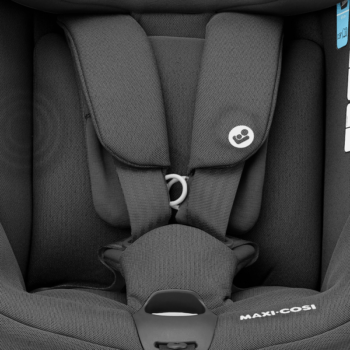 maxi-cosi-axissfix-car-seat-authentic-black-close-up
