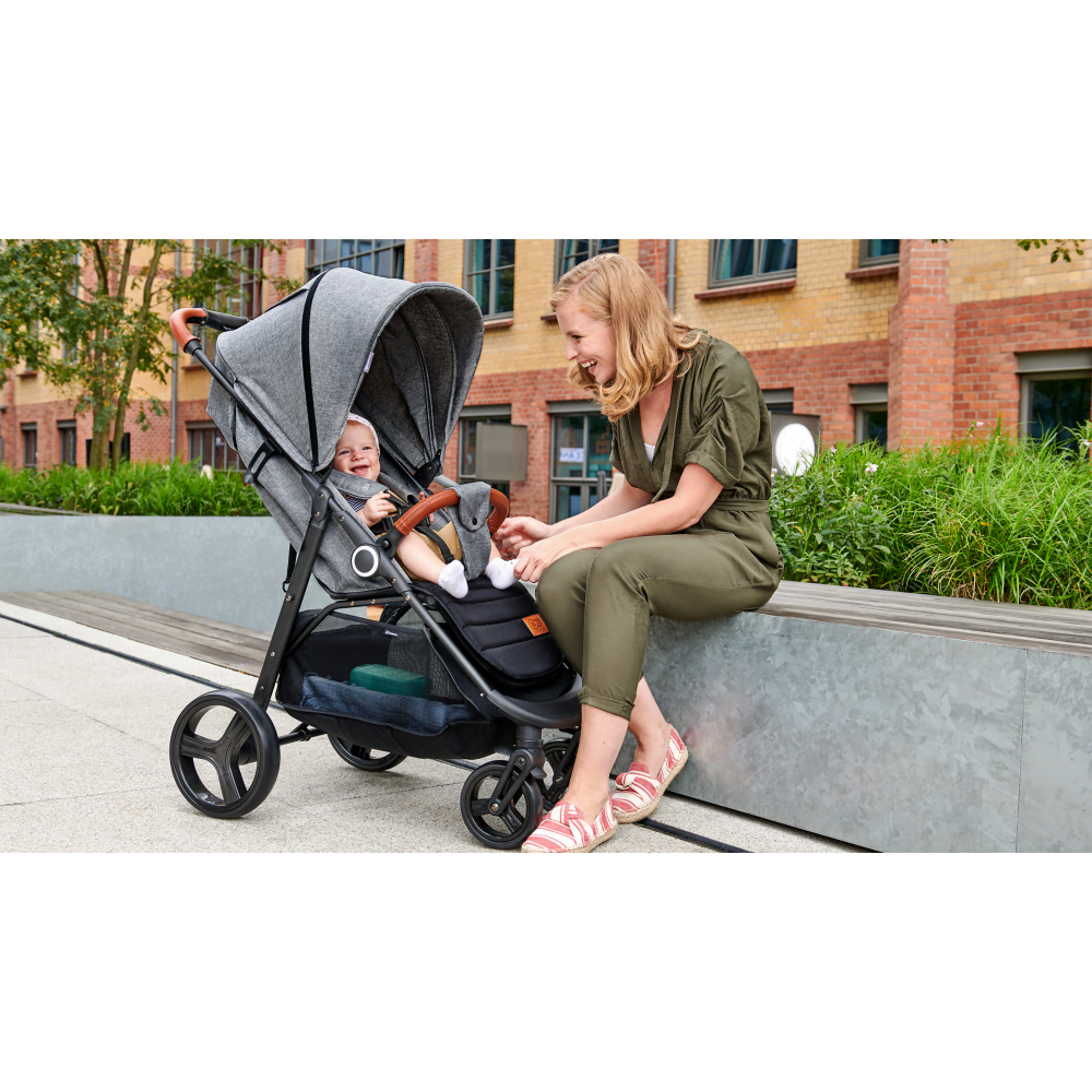 Kinderkraft Grande Pushchair - Black