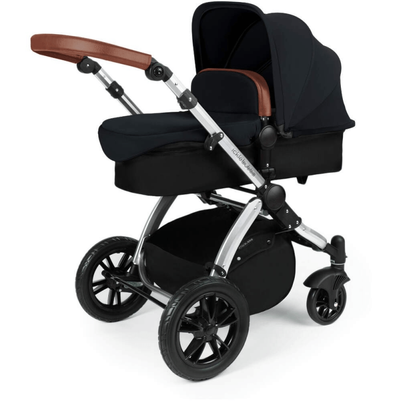 Ickle Bubba Stomp V3 i-Size Travel System with ISOFIX Base - Black on Silver Frame - Image 2