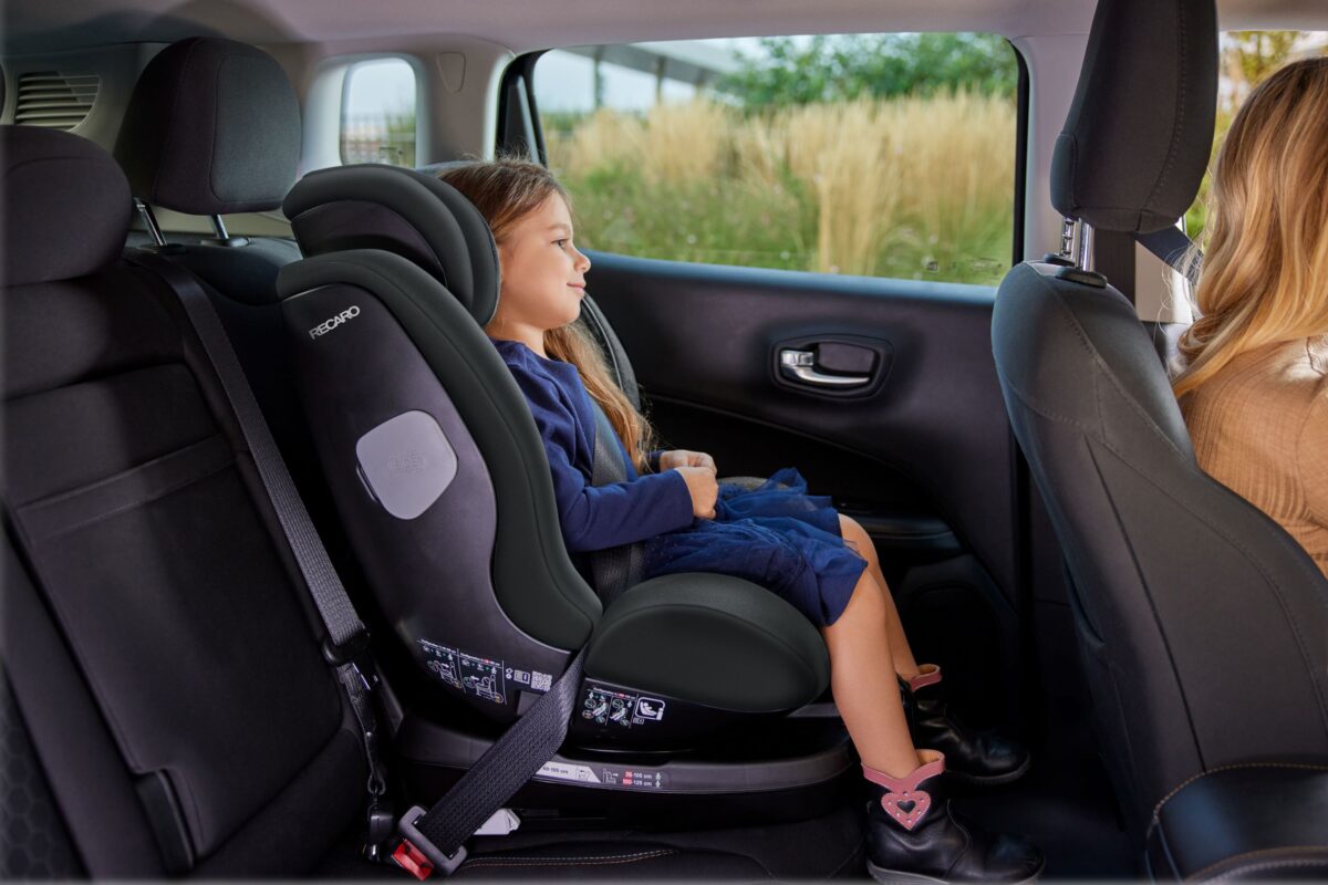Recaro Salia 125 i-Size Select Car Seat - Night Black - Image 7